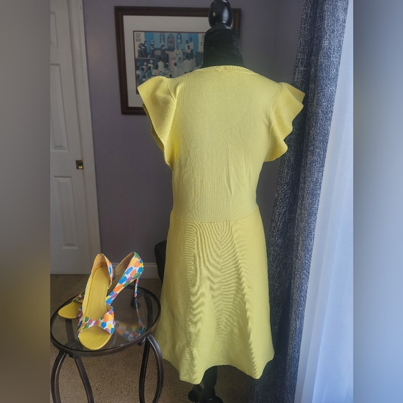 Ready for Easter in this Ann Taylor lemon dress, size M - Picture 2 of 4